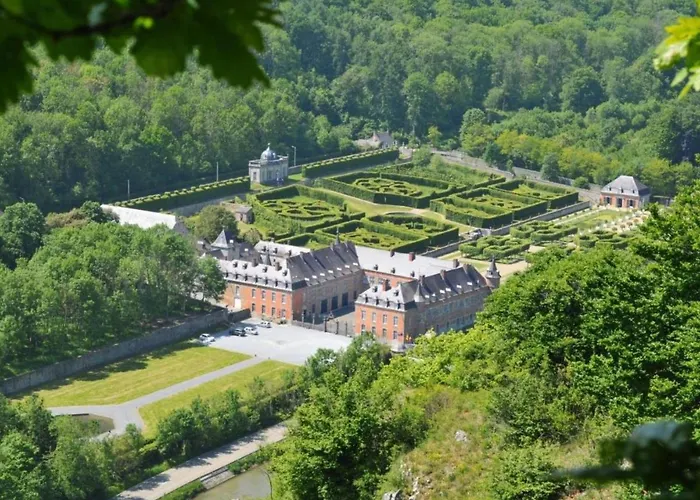 Holiday home Charming By The Meuse